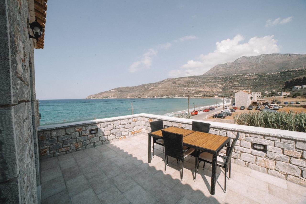 George Seafront Suites Neo Oitilo Exterior photo